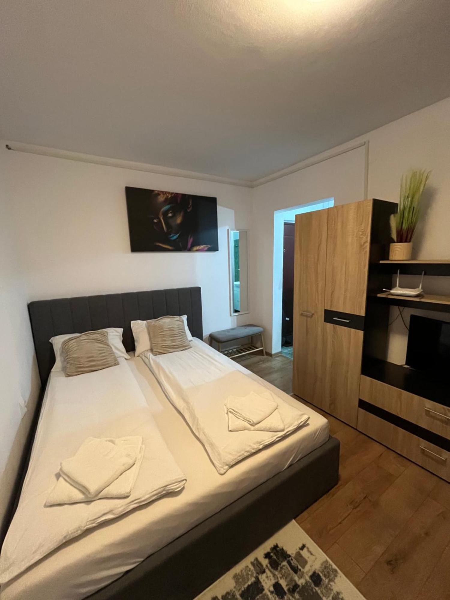 Focus Hun 2 Apartamento Miercurea Ciuc Exterior foto